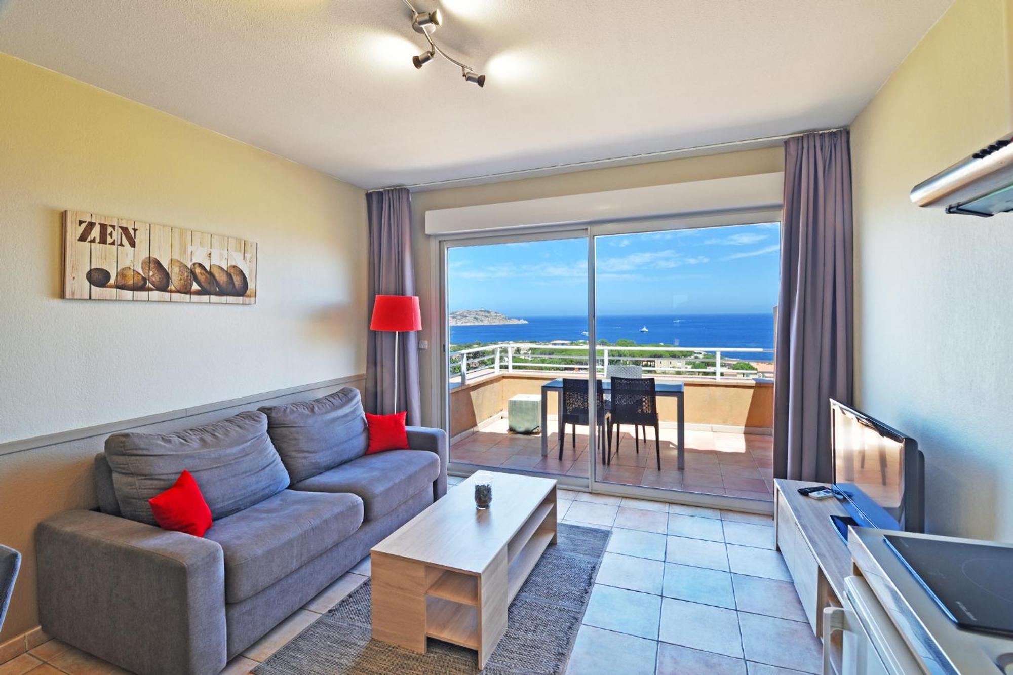 Calvi Appart Hotel Bagian luar foto