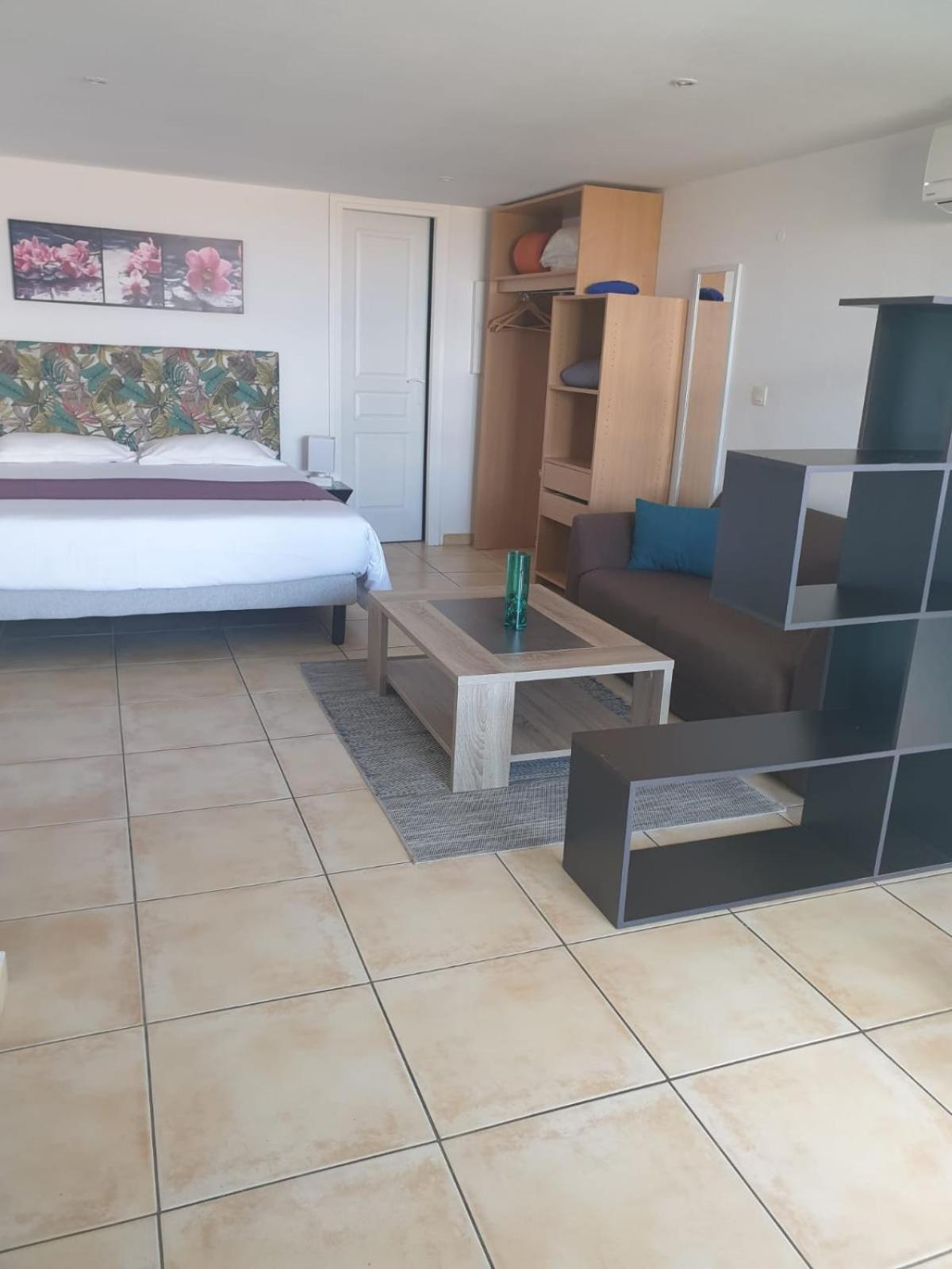 Calvi Appart Hotel Ruang foto