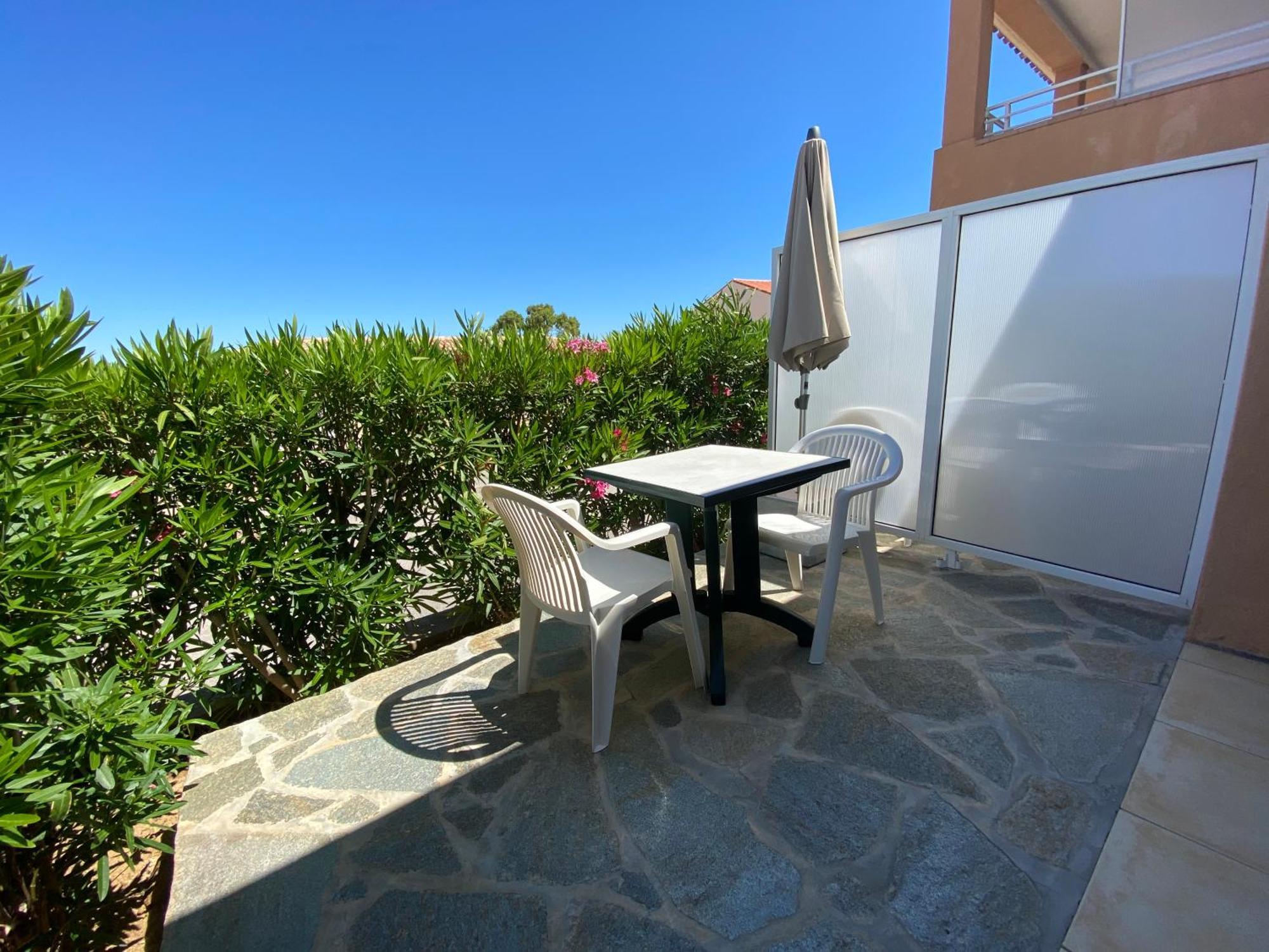 Calvi Appart Hotel Bagian luar foto