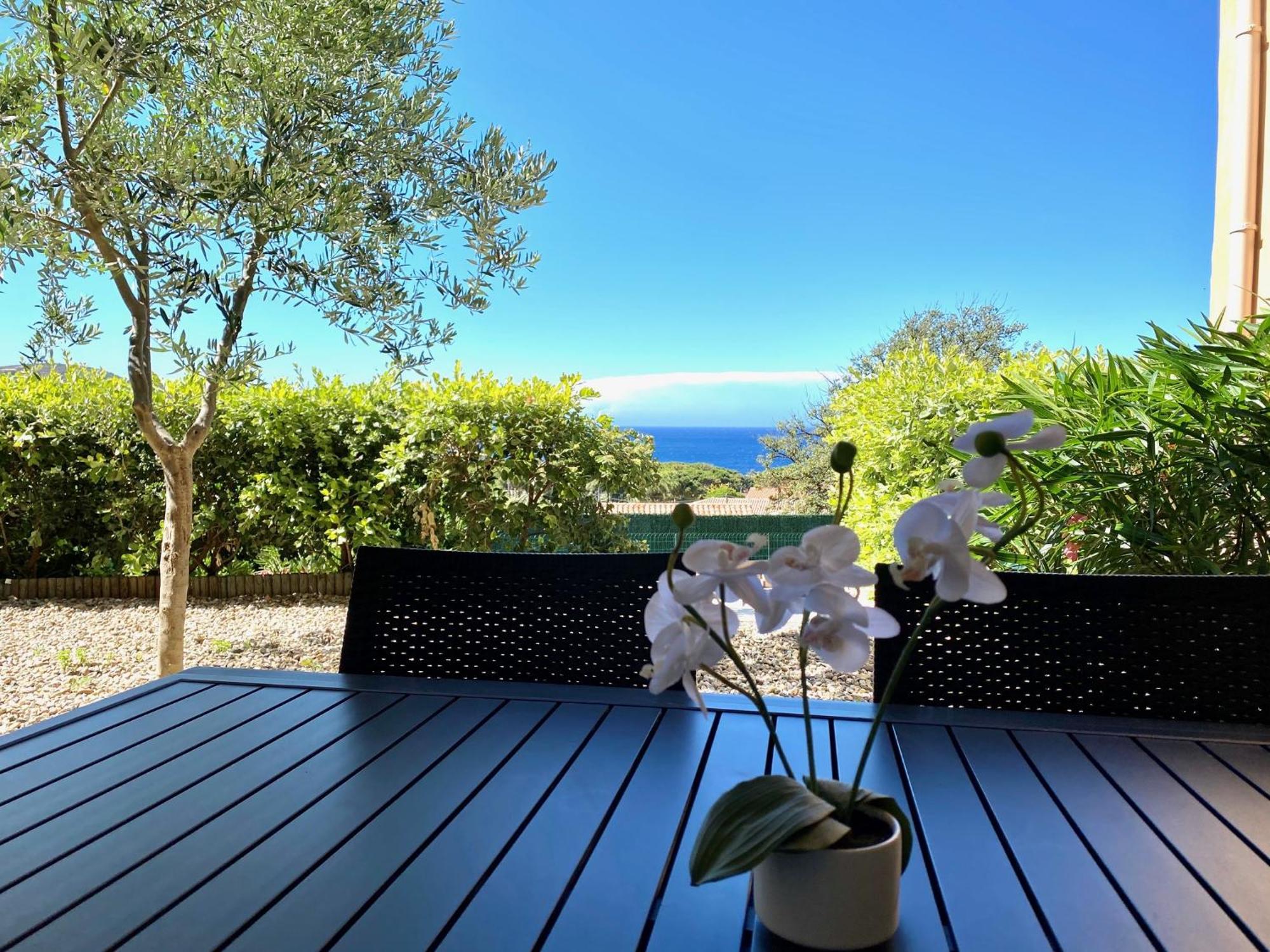 Calvi Appart Hotel Bagian luar foto