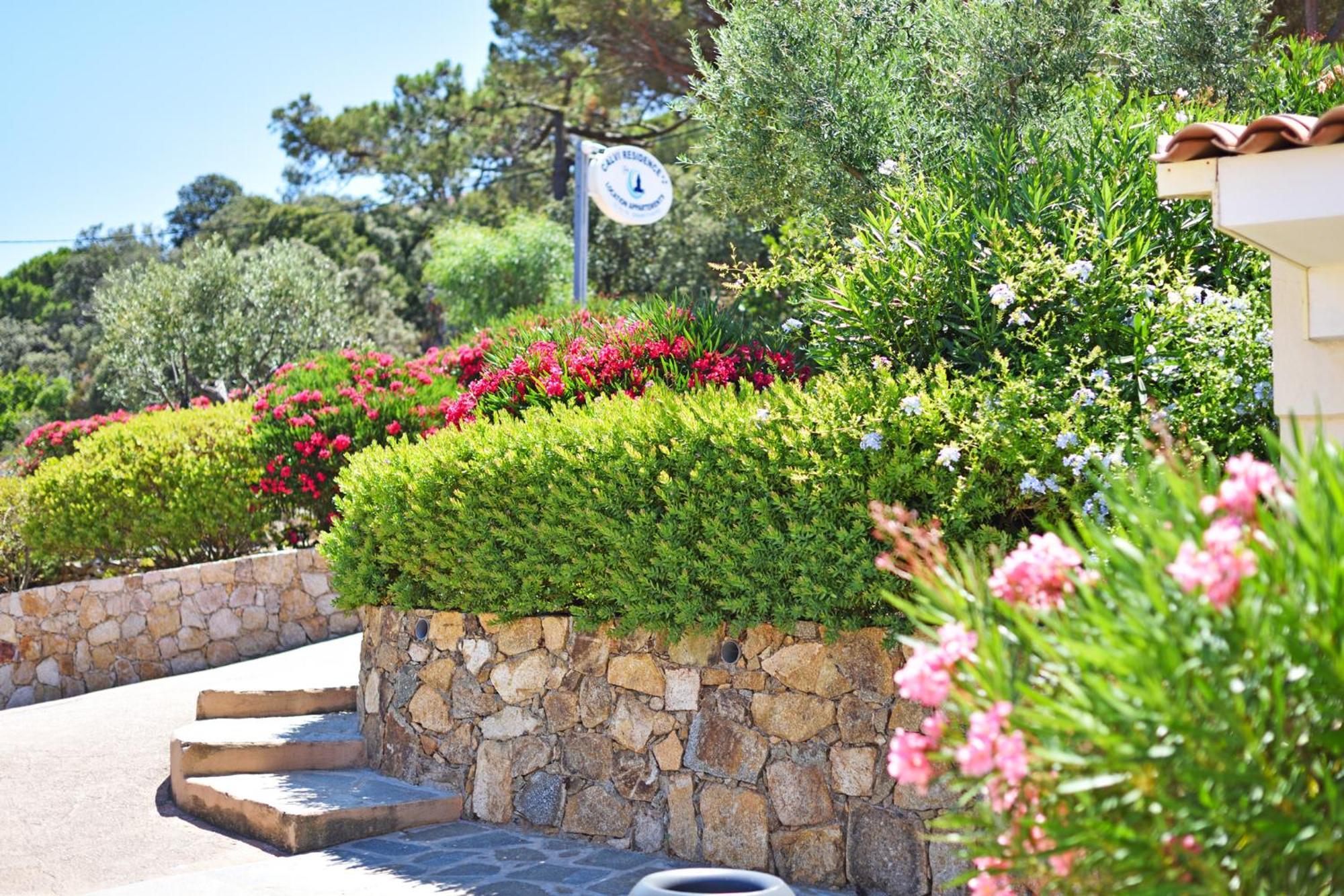 Calvi Appart Hotel Bagian luar foto