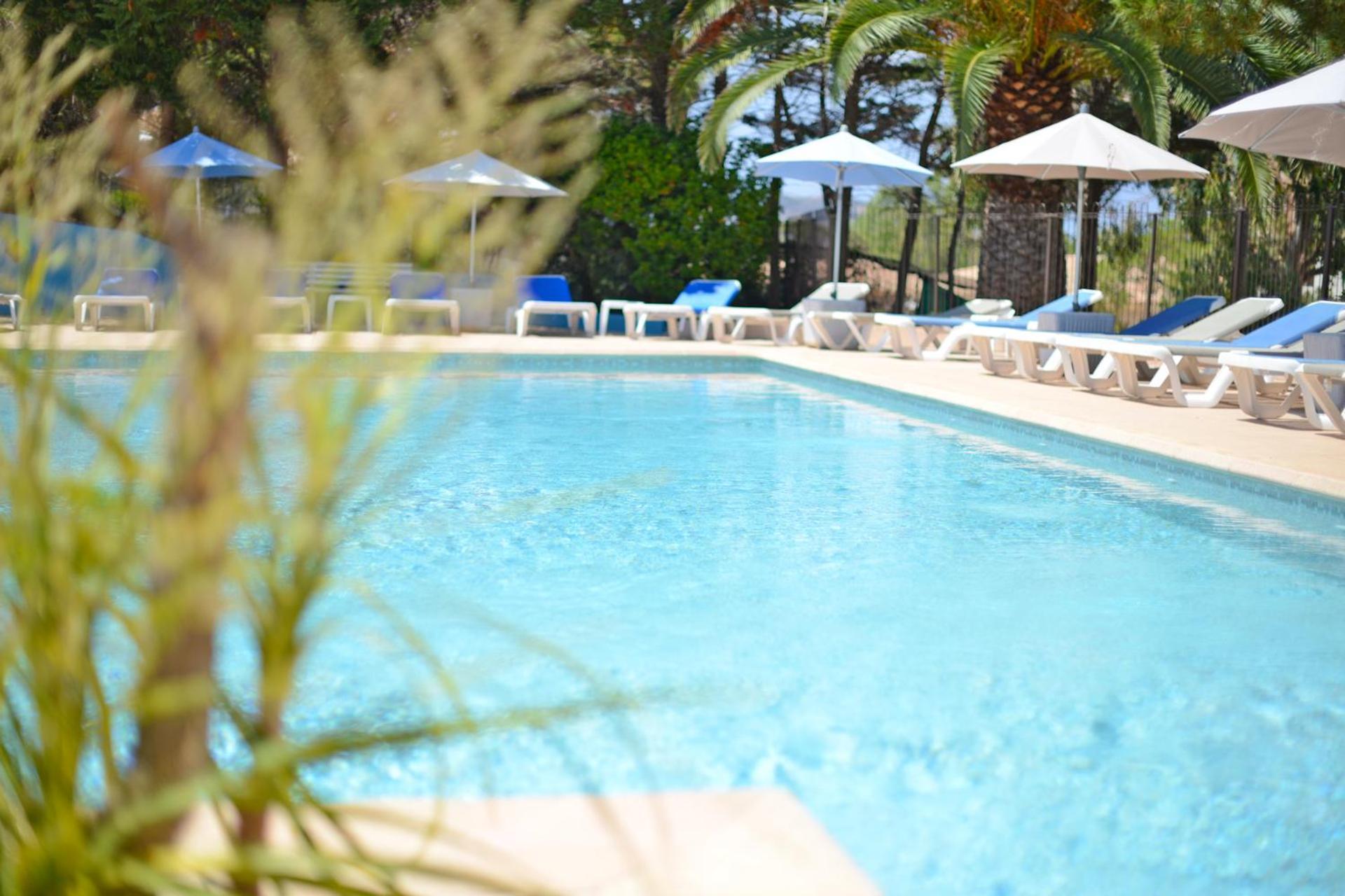 Calvi Appart Hotel Bagian luar foto